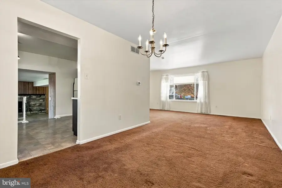 1278 Twin Streams Dr, Warminster, PA 18974 - #3