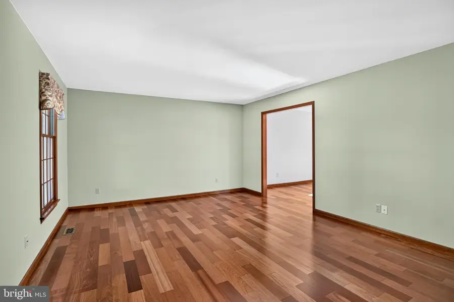 22 Stone Edge Rd, Sellersville, PA 18960 - #3