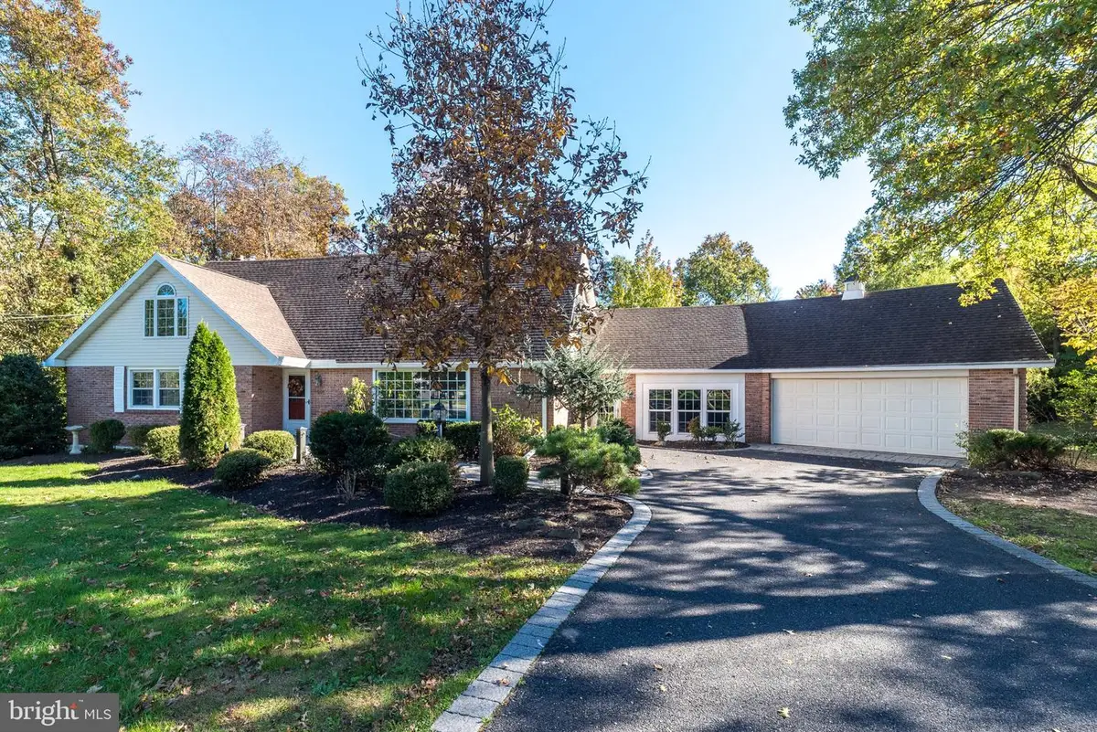 2605 Mill Rd, Quakertown, PA 18951 - #1