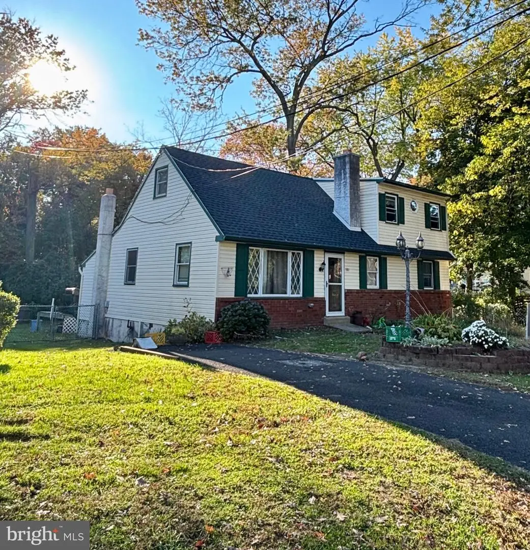 381 Larchwood Ave, Feasterville Trevose, PA 19053 - #1