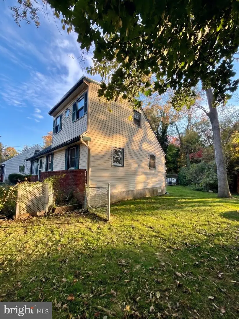 381 Larchwood Ave, Feasterville Trevose, PA 19053 - #3