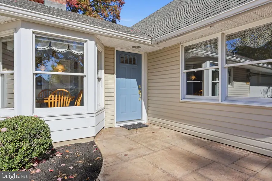 11 Spring Valley Rd, Levittown, PA 19056 - #3