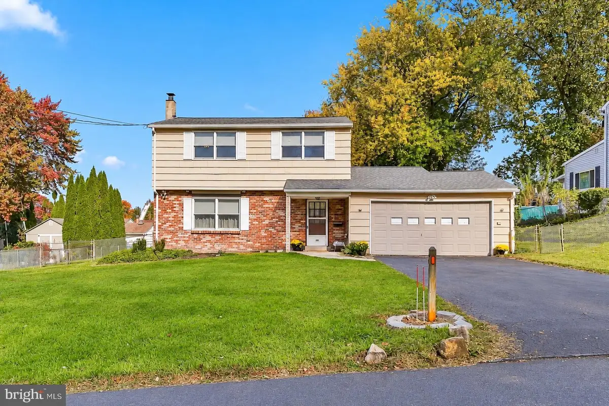 408 Walnut Ave, Feasterville Trevose, PA 19053 - #1
