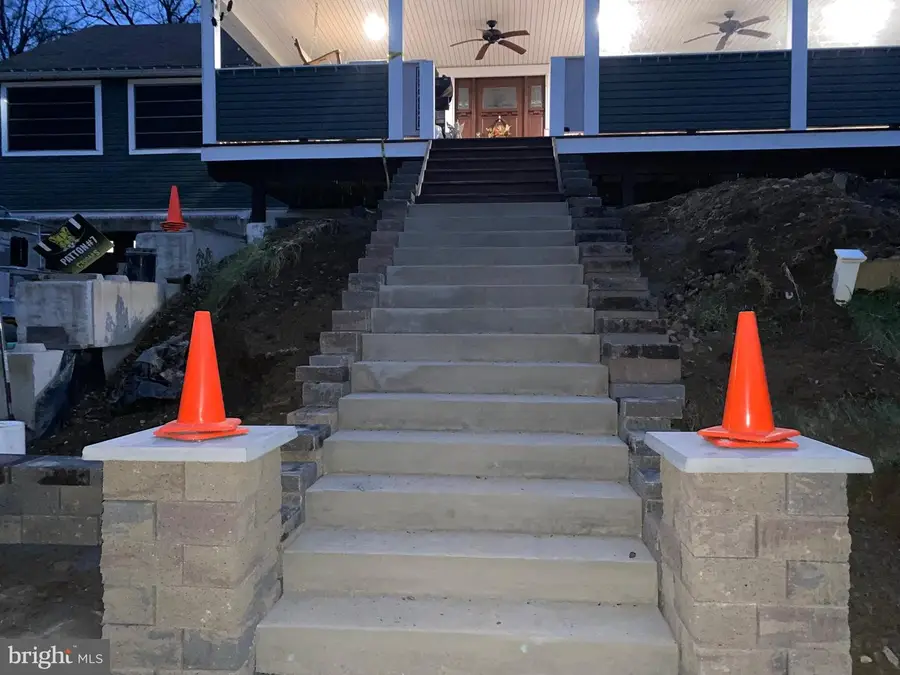 989 Blackhawk Rd, Beaver Falls, PA 15010 - Image #2