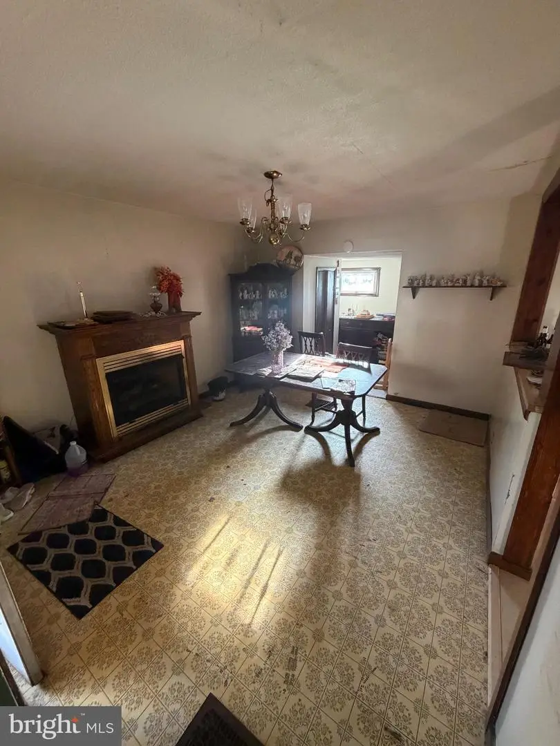 925 Main St, Lilly, PA 15938 - #3
