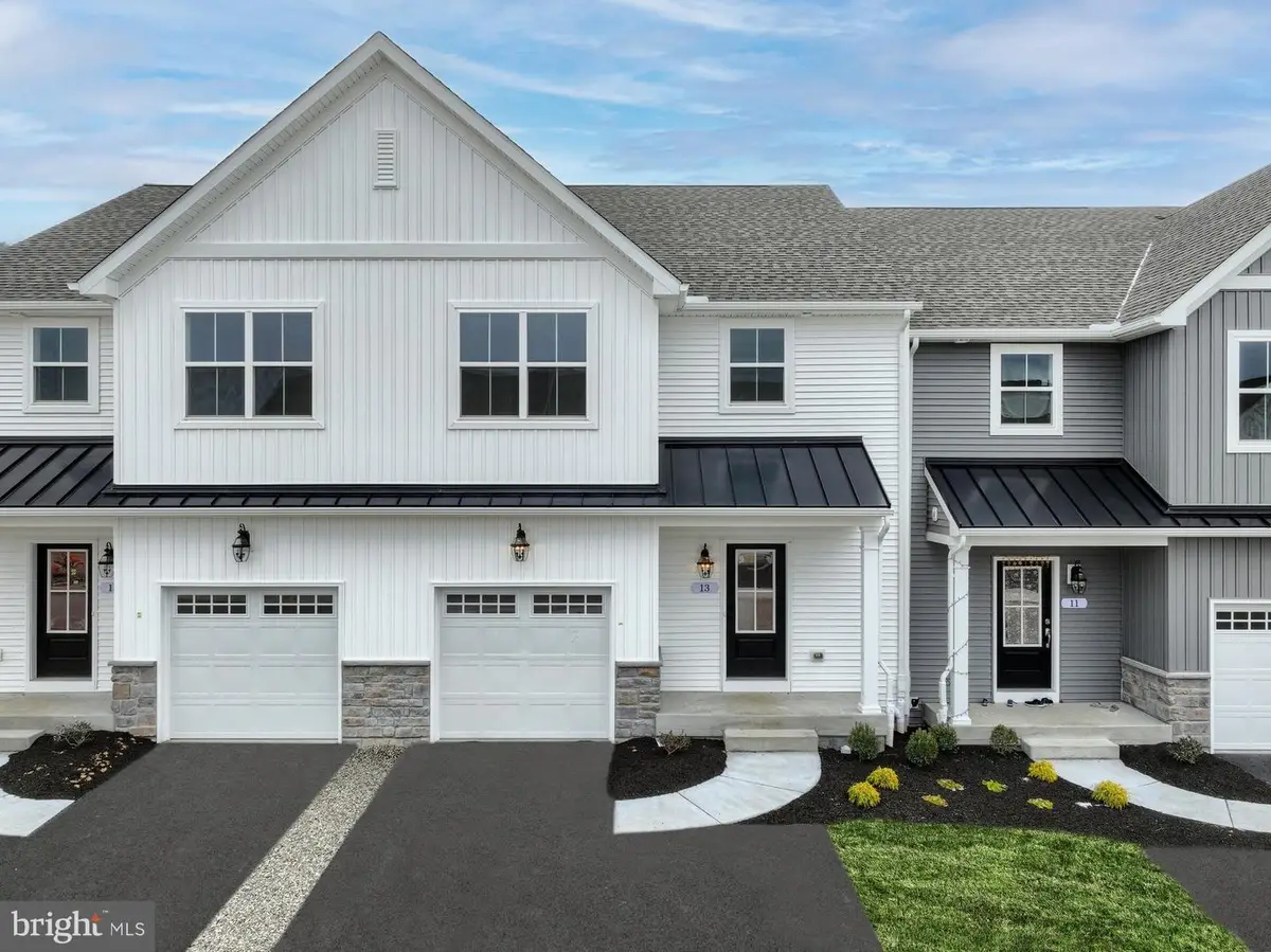 13 Tilghman Trl, Mechanicsburg, PA 17050 - Image #1