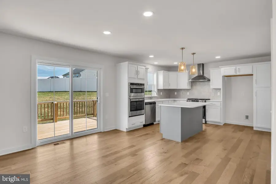 891 Ashfield Dr, Carlisle, PA 17015 - Image #2