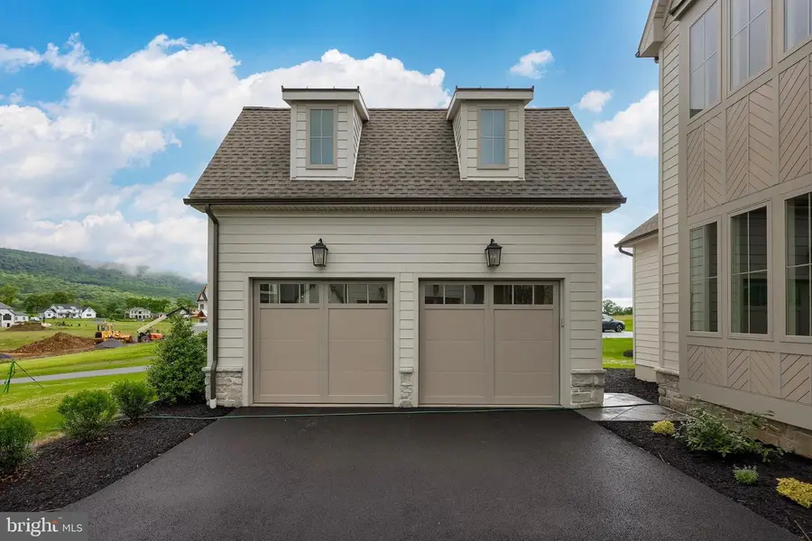 11 Sailfish Dr, Mechanicsburg, PA 17050 - Image #2