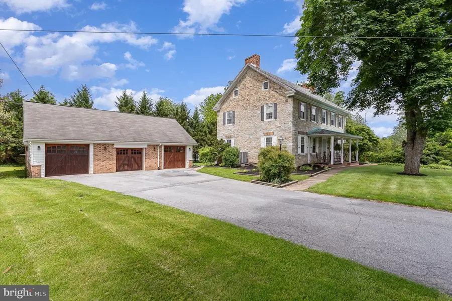 1554 Williams Grove Rd, Mechanicsburg, PA 17055 - Image #2