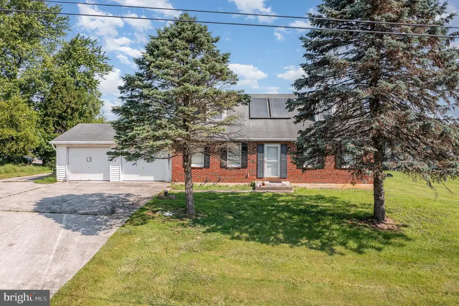 1370 W Trindle Rd, Carlisle, PA 17015 - Image #3