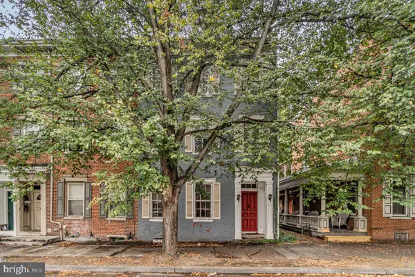 313 E Main St, MECHANICSBURG, PA 17055