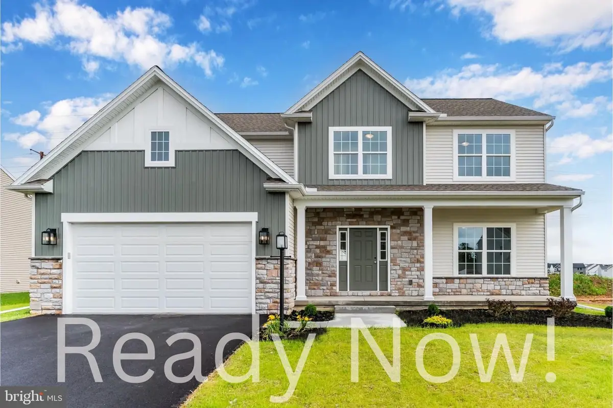 537 Coral Bells Dr, Mechanicsburg, PA 17055 - Image #1