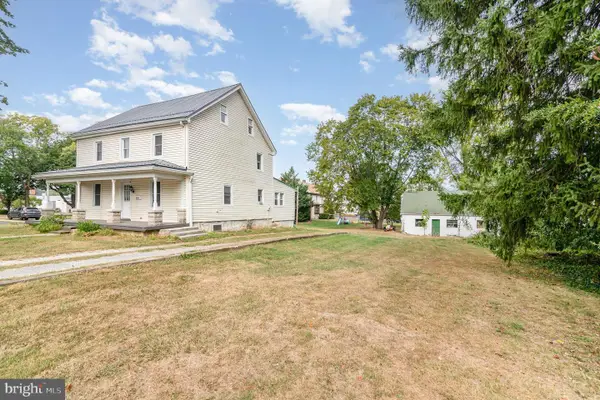 3311 Chestnut St, CAMP HILL, PA 17011