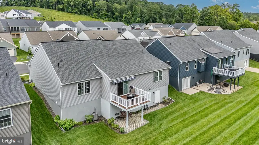 2069 Spring Wood Ln, Mechanicsburg, PA 17055 - Image #3