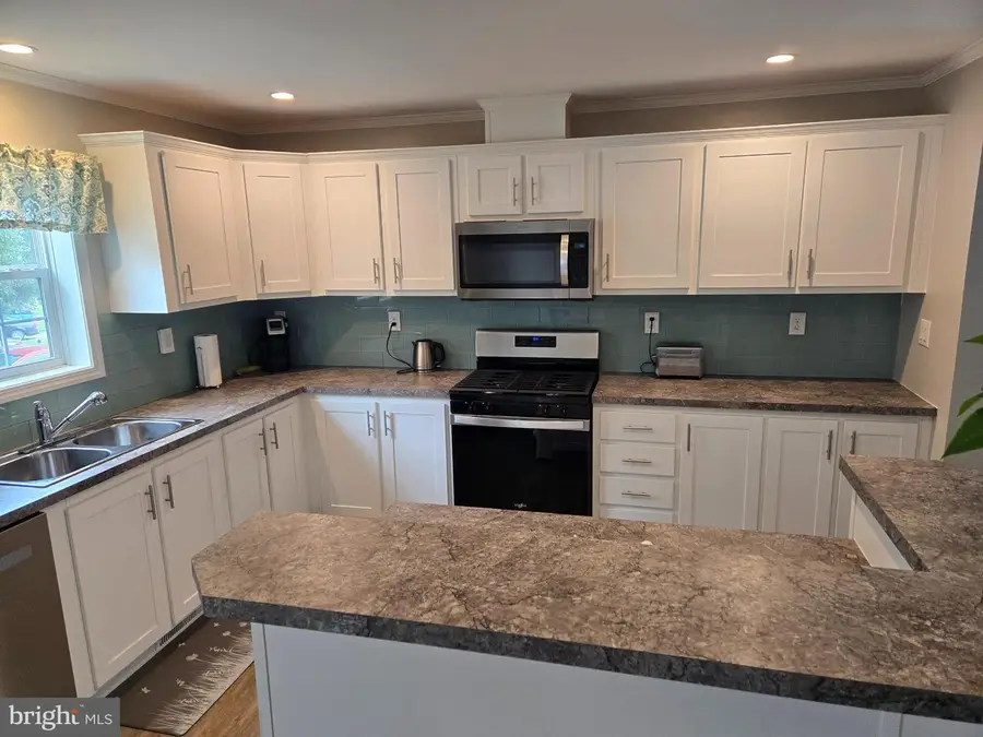 38 Rustic Dr, Shippensburg, PA 17257 - Image #3