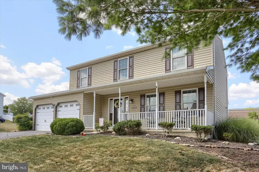 921 Maplewood Ln, Enola, PA 17025 - Image #2