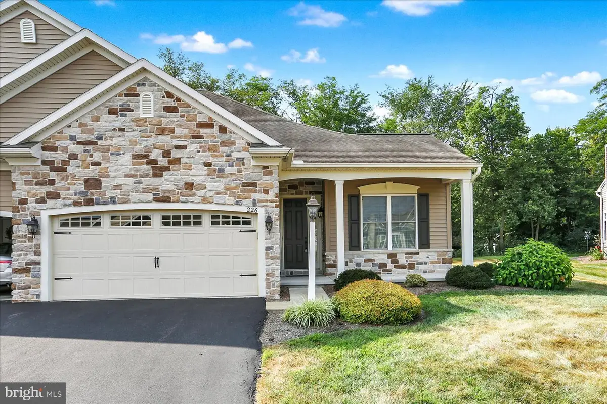 226 Carmella Dr, Mechanicsburg, PA 17050 - Image #1