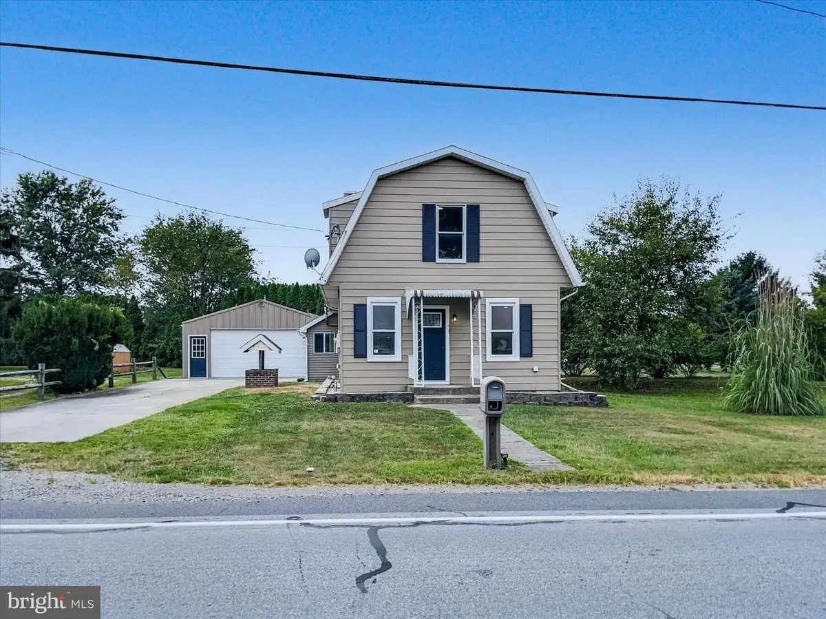 744 Forge Rd, Carlisle, PA 17015 - Image #1