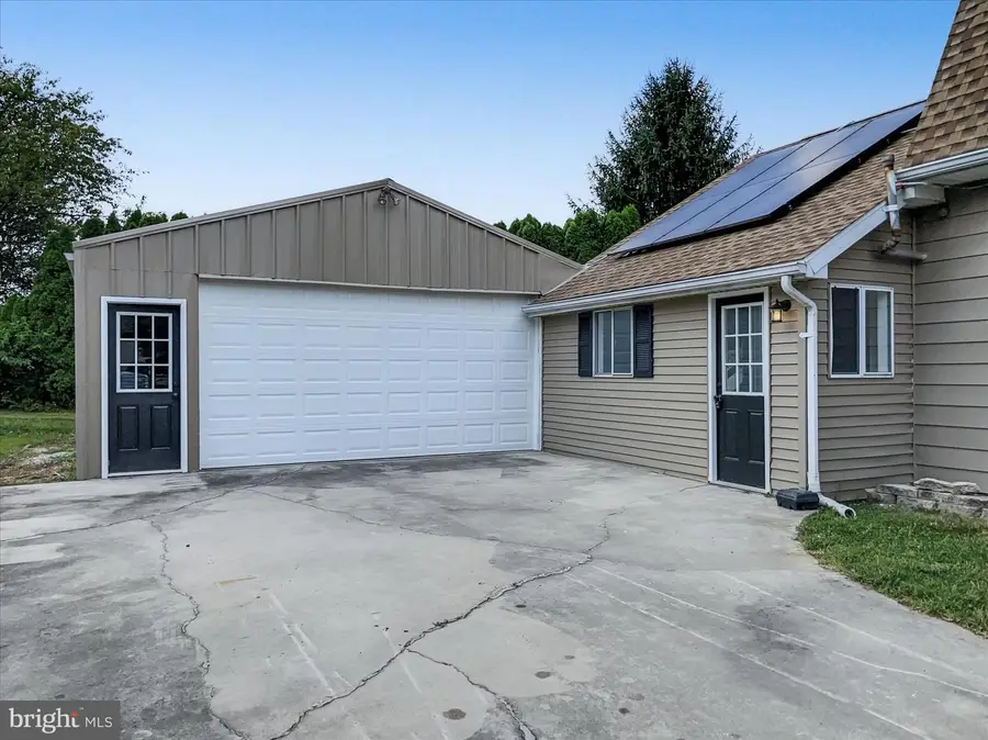 744 Forge Rd, Carlisle, PA 17015 - Image #2