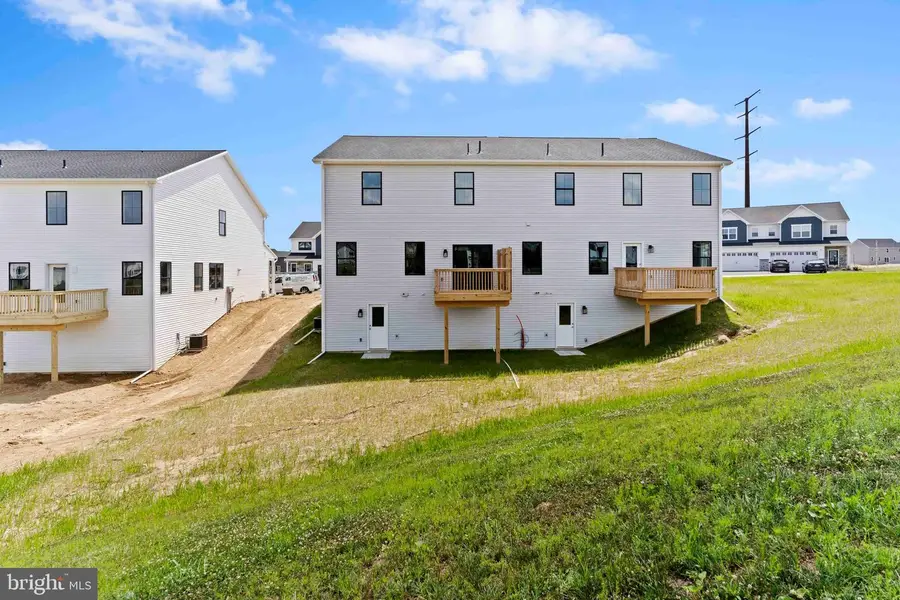 653 Brittany Drive, Mechanicsburg, PA 17055 - Image #2