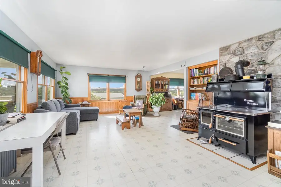 72 Quigley Rd, Newburg, PA 17240 - Image #2