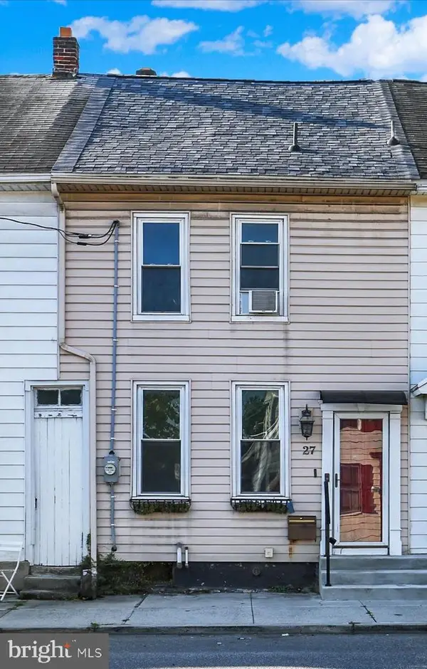27 W Simpson Street, MECHANICSBURG, PA 17055