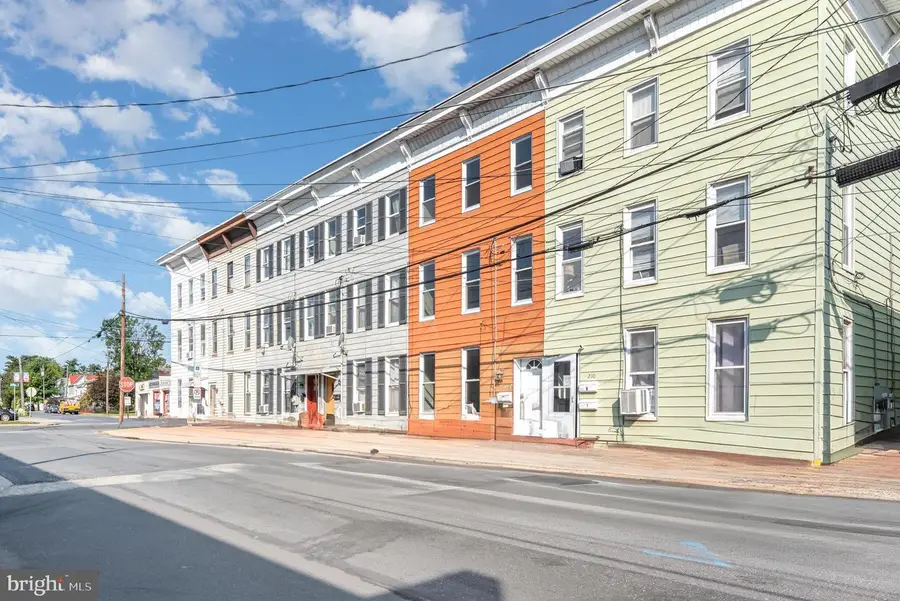 212 W Allen Street, Mechanicsburg, PA 17055 - Image #2