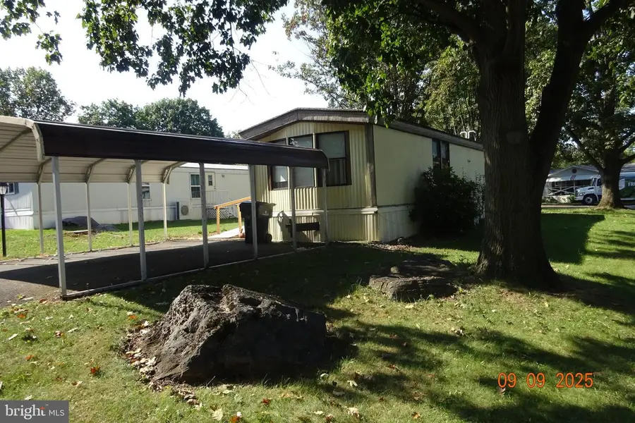 89 Meadowview Ct, Shippensburg, PA 17257 - Image #2
