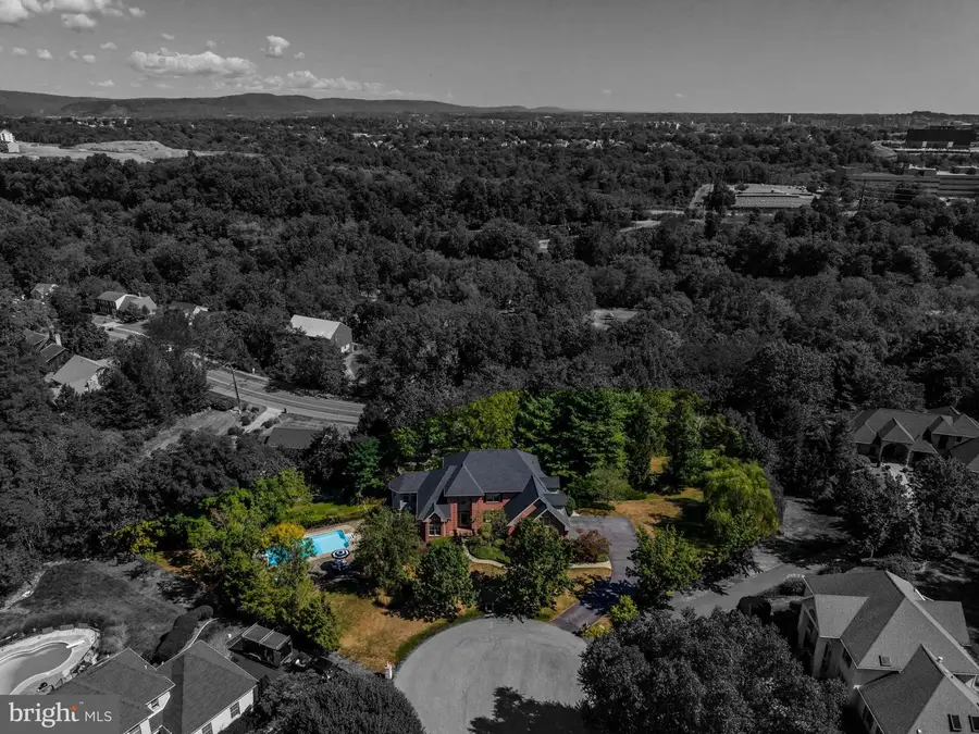 7 Accent Cir, Camp Hill, PA 17011 - Image #3