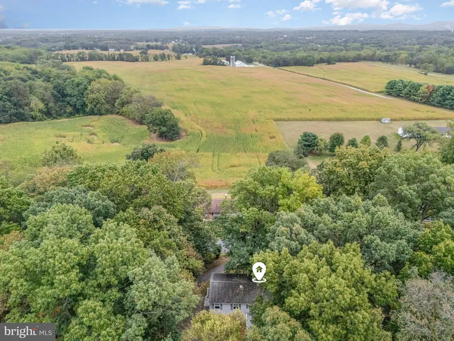 13 Eastwood Dr, Carlisle, PA 17015 - Image #3