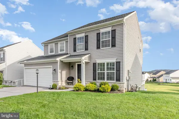 584 Smoke House Drive, MECHANICSBURG, PA 17055