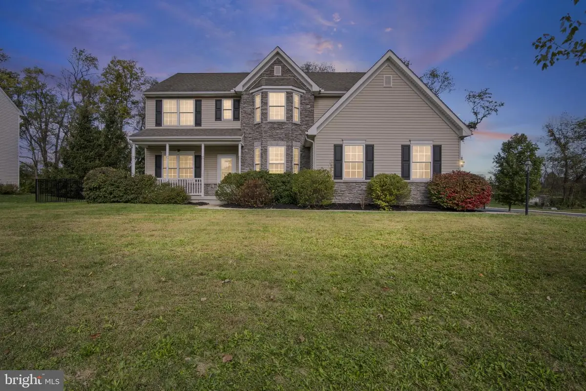 12 Foxwood Blvd, Mechanicsburg, PA 17050 - Image #1
