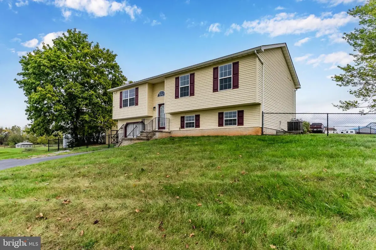 99 Middle Spring Rd, Shippensburg, PA 17257 - Image #1