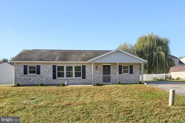 15 Courtney Drive, SHIPPENSBURG, PA 17257