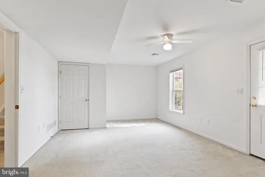 6366 Galleon Dr, Mechanicsburg, PA 17050 - Image #3