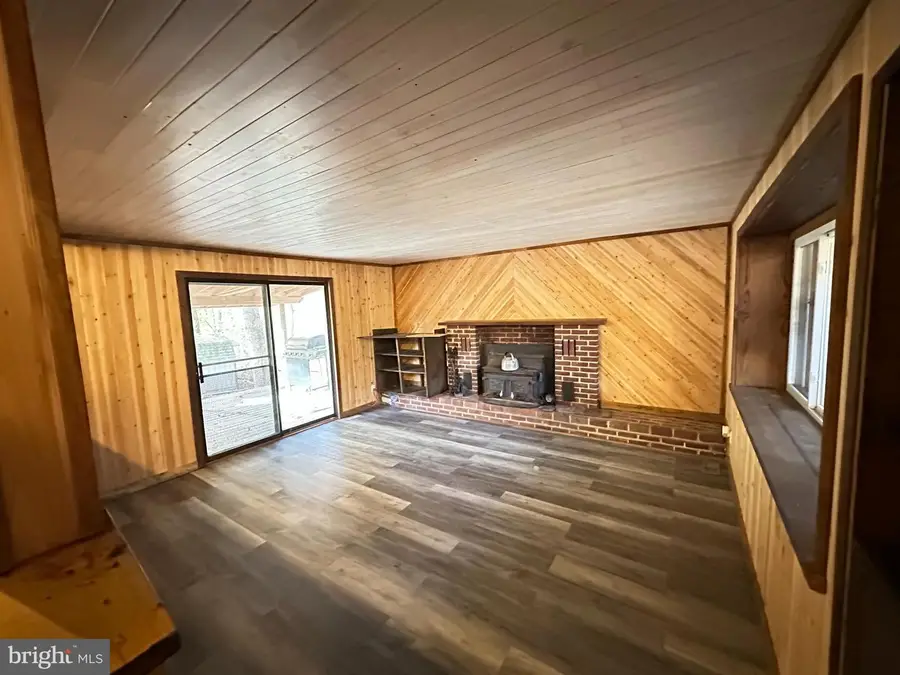 1132 Petersburg Rd, Boiling Springs, PA 17007 - Image #2