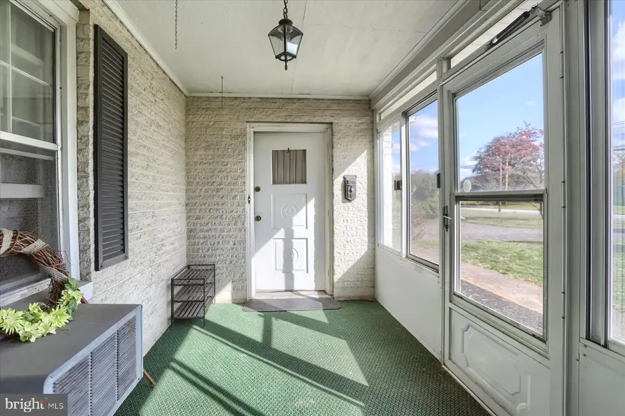 950 W Trindle Rd, Mechanicsburg, PA 17055 - Image #3