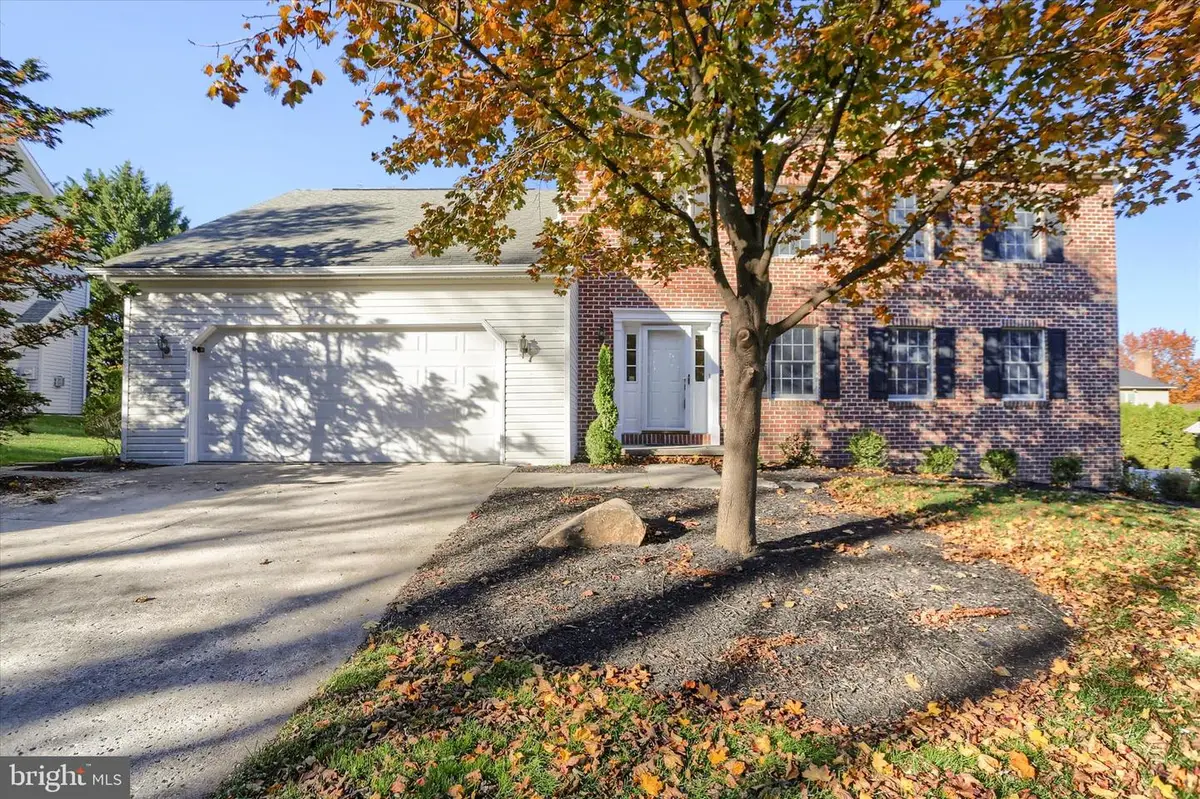 1090 Memory Ln, Mechanicsburg, PA 17050 - #1