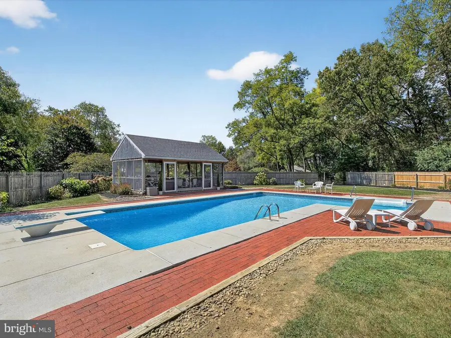 265 N Old Stonehouse Rd, Carlisle, PA 17015 - Image #2