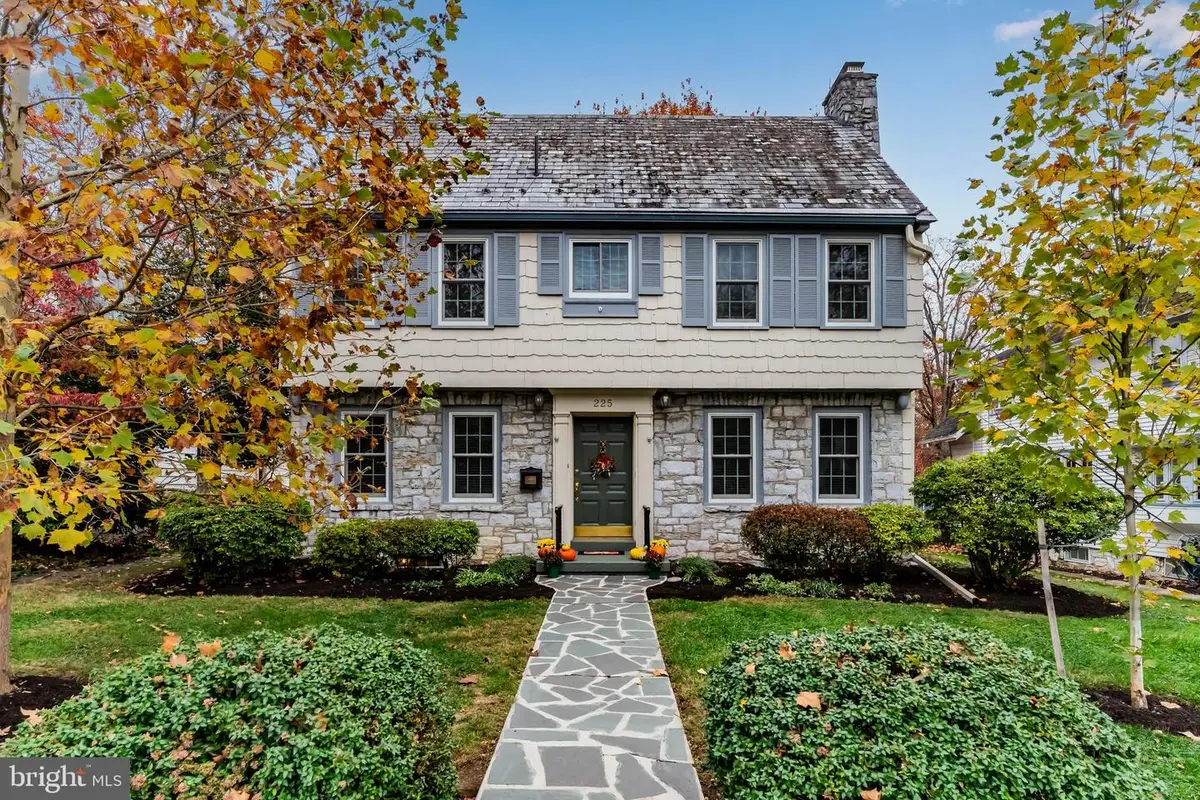 225 N 26th St, Camp Hill, PA 17011 - Image #1