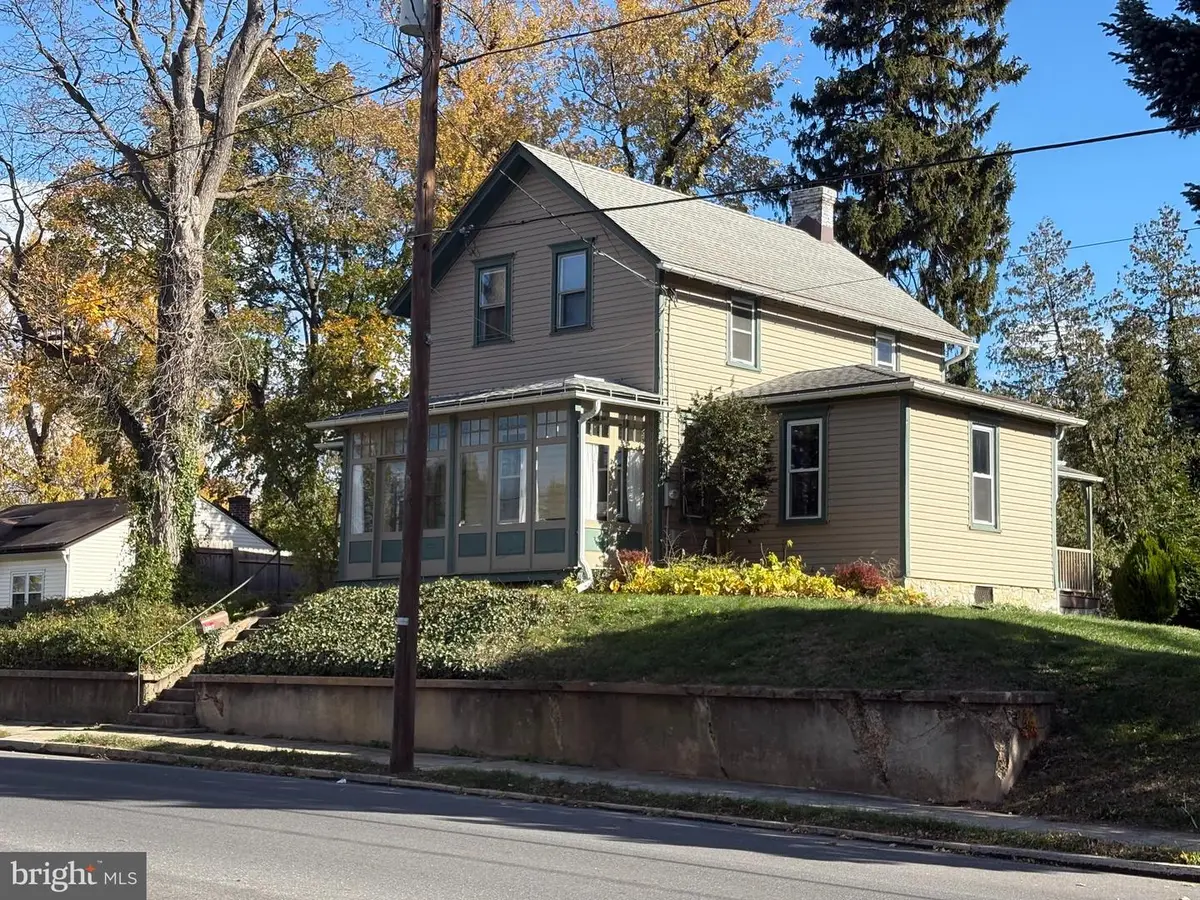 1217 N West St, Carlisle, PA 17013 - Image #1
