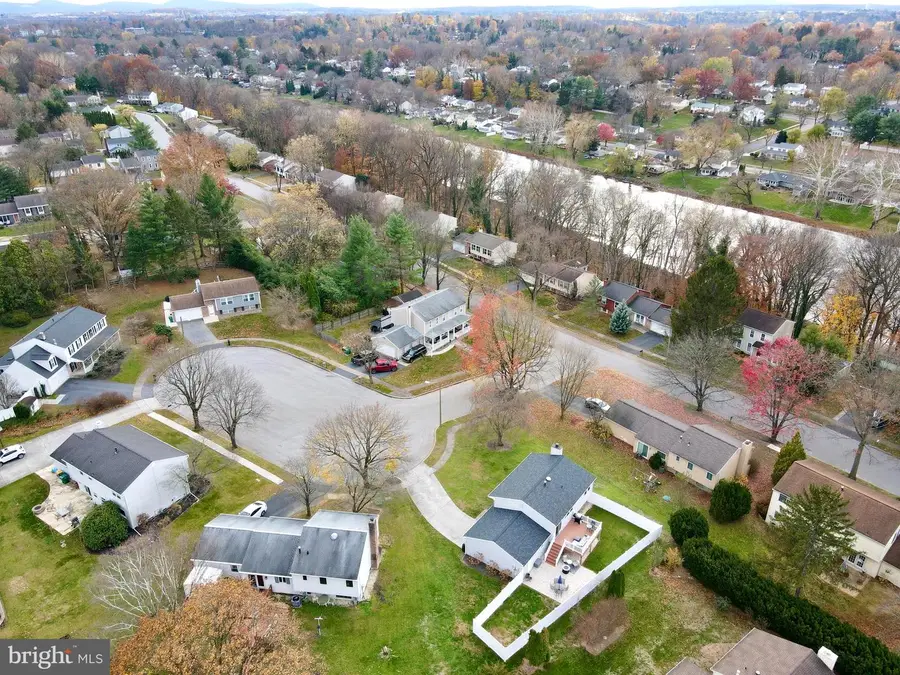 6 Mandy Ct, Camp Hill, PA 17011 - Image #3