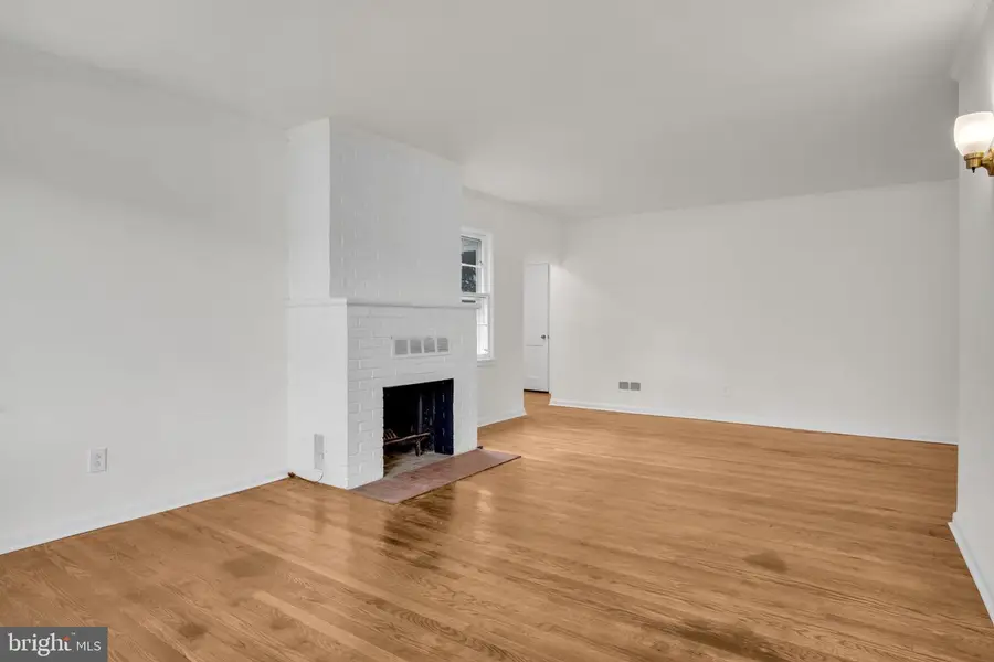 114 E Maplewood Avenue, Mechanicsburg, PA 17055 - Image #3