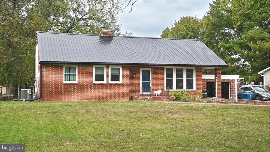 922 Hamilton St, Carlisle, PA 17013 - #2