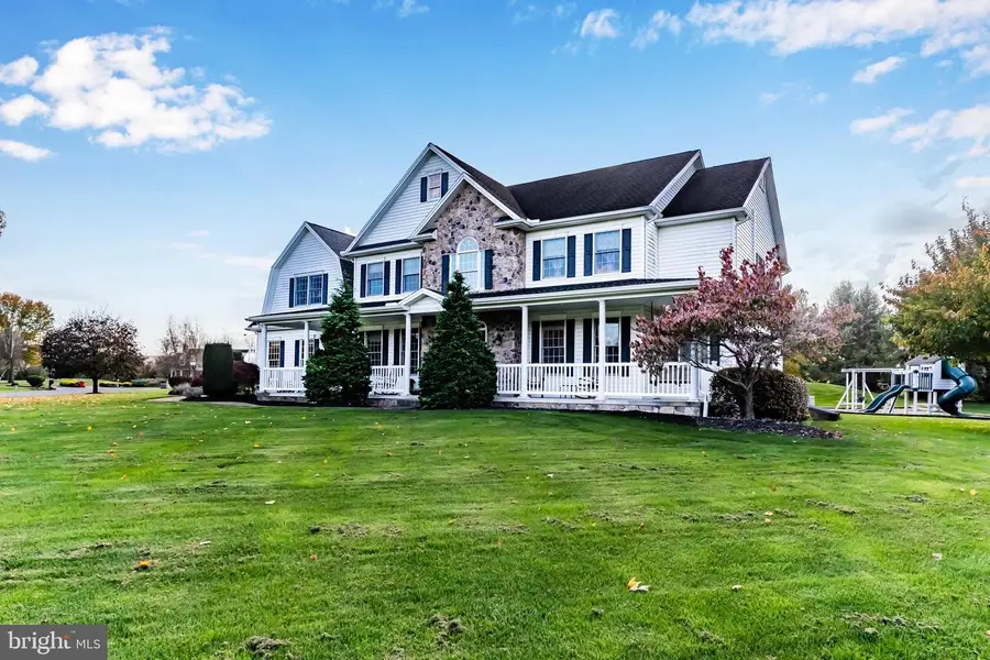 13 Heritage Ct, Carlisle, PA 17015 - Image #2