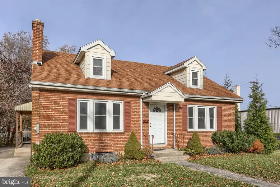 251 E Pomfret St, Carlisle, PA 17013 - Image #3