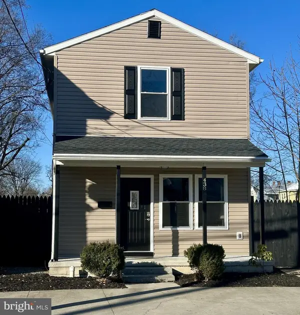 438 N Pitt St, CARLISLE, PA 17013