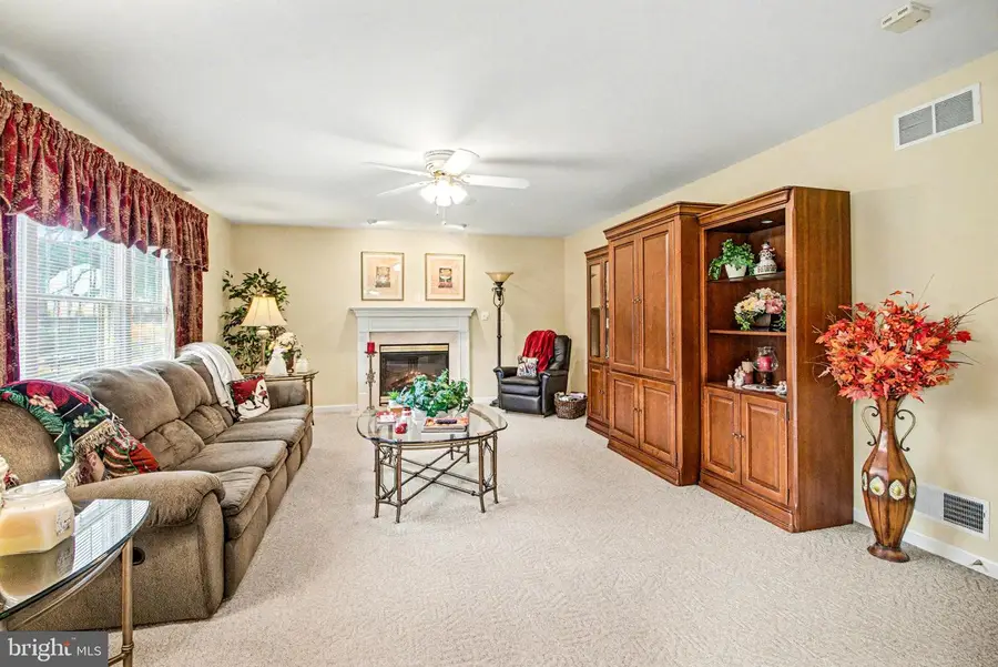 5940 Huntington Cmns, Enola, PA 17025 - Image #3