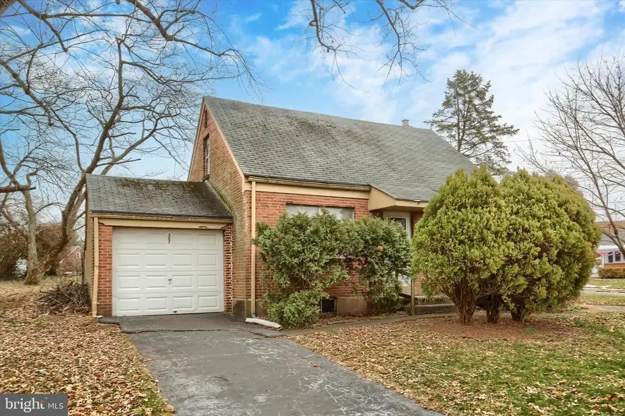 307 Pennsylvania Ave, Camp Hill, PA 17011 - #2
