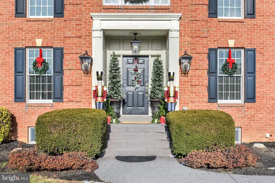 1803 Silver Pine Cir, Mechanicsburg, PA 17050 - Image #2